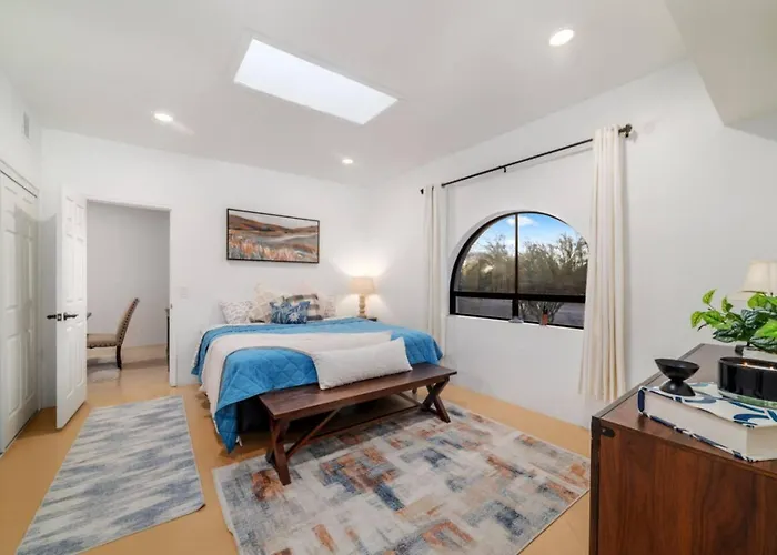 Holiday home Private Luxury Gem W/ Pool & Near Mt. Lemmon!