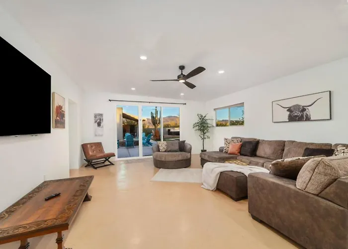 Holiday home Private Luxury Gem W/ Pool & Near Mt. Lemmon! *