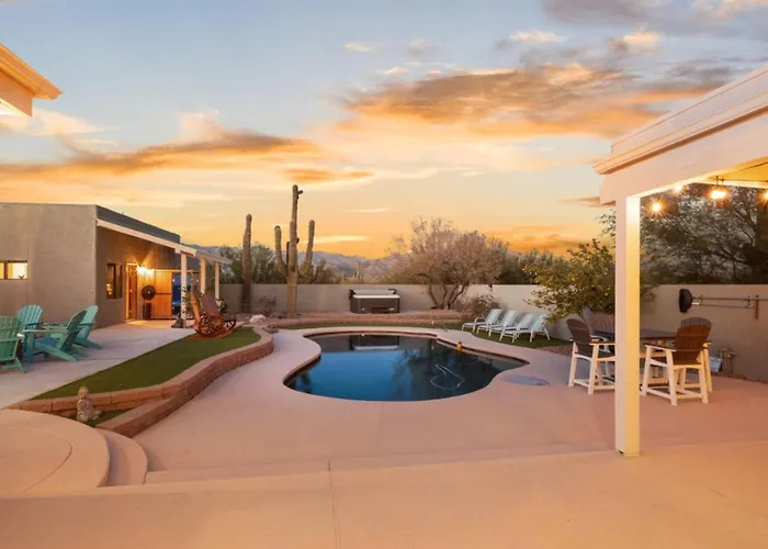 Holiday home Private Luxury Gem W/ Pool & Near Mt. Lemmon!