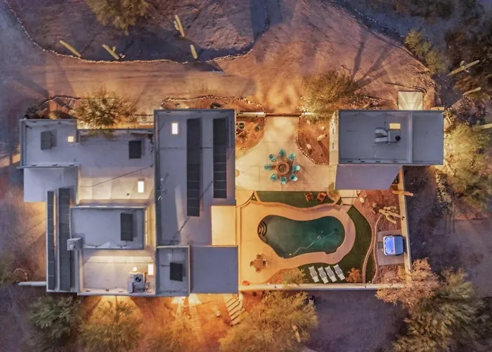 Holiday home Private Luxury Gem W/ Pool & Near Mt. Lemmon! Tucson